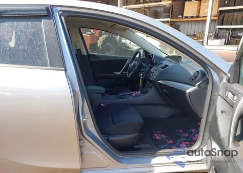 2012 Mazda Mazda3 I Touring z USA, uszkodzony, nr VIN JM1BL1L70C1619081